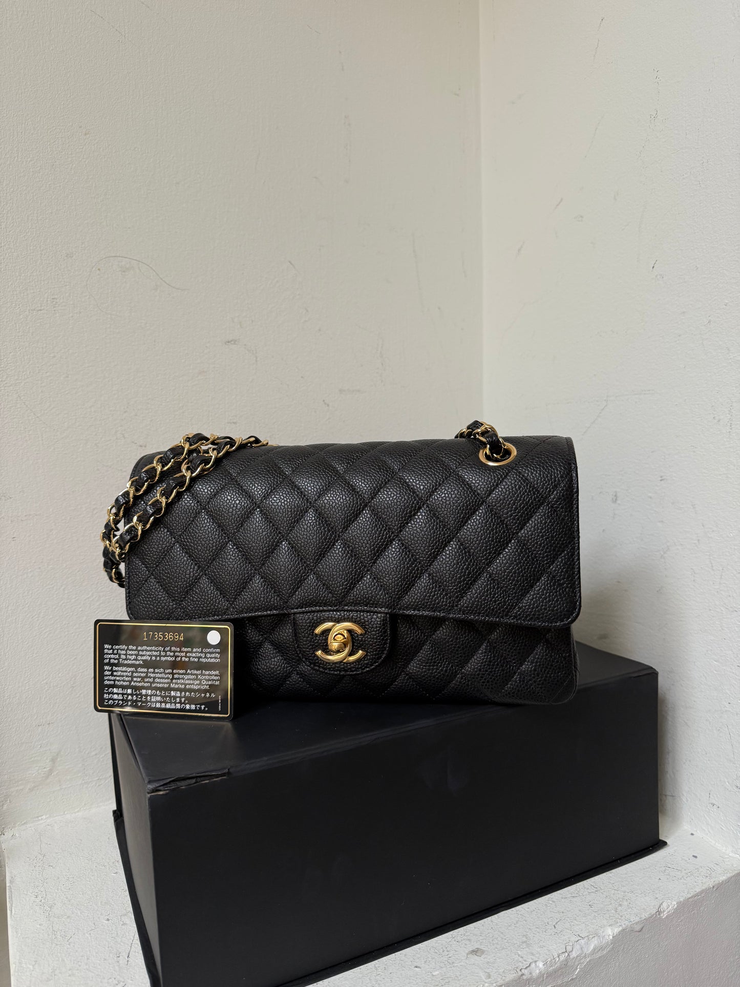 Chanel medium caviar flapbag 2013