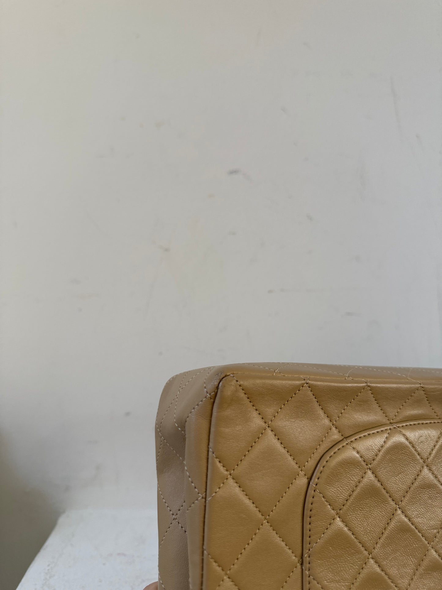 Chanel beige medium flap 1989-1991 series