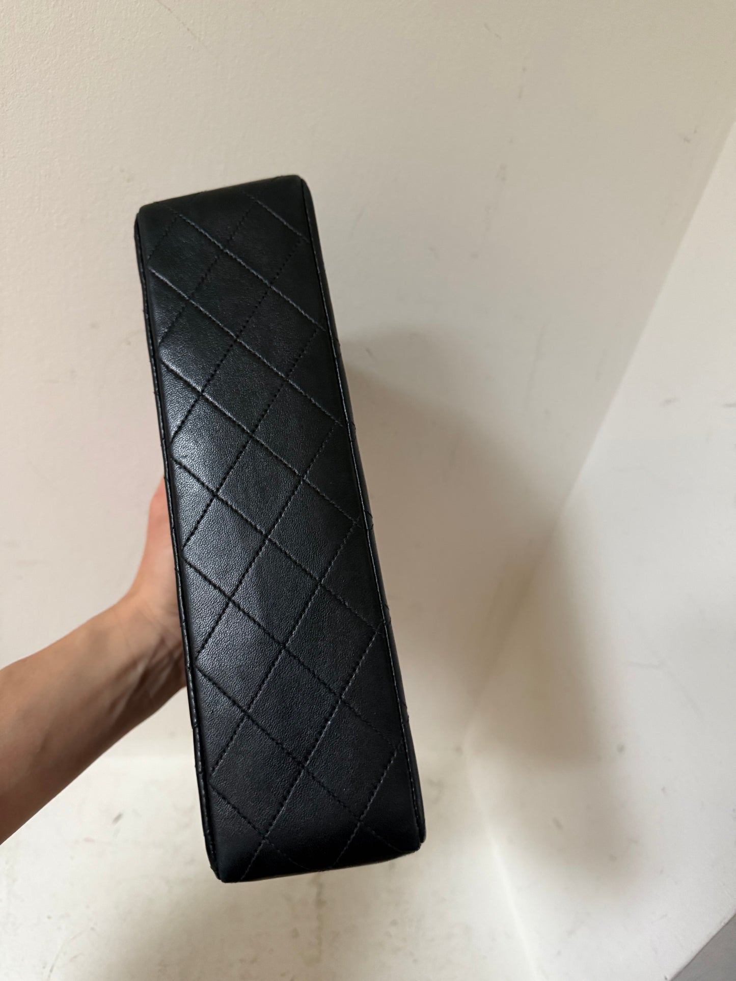 Chanel medium vintage classic flap in Black 1989-1991