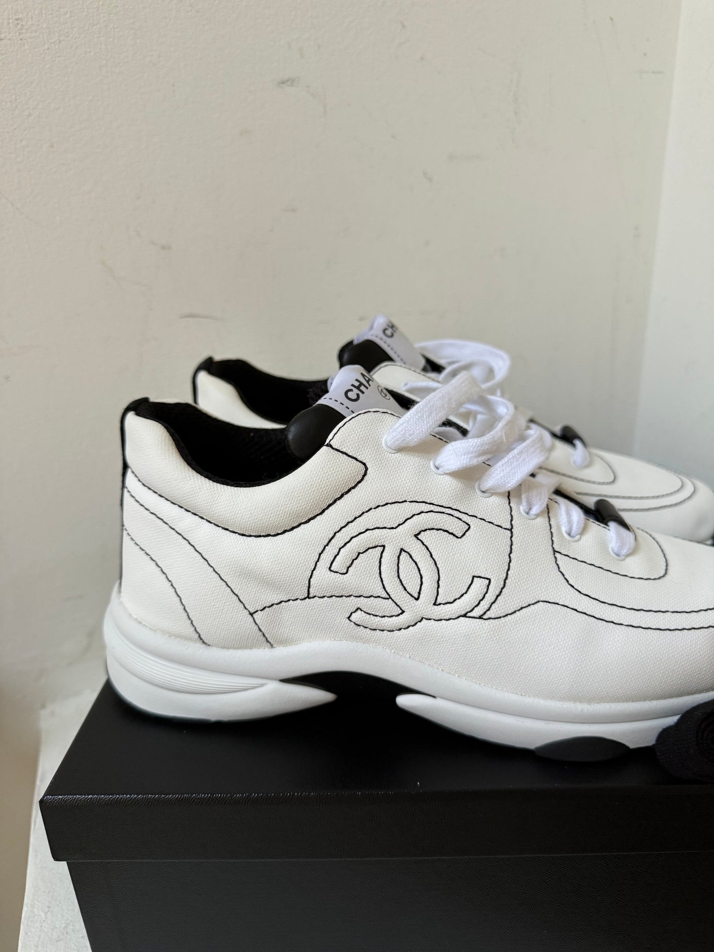 Chanel white sneakers size 40