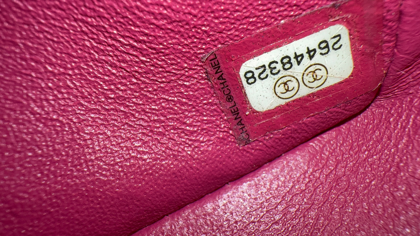 Chanel v-stitch small classic flap 2019