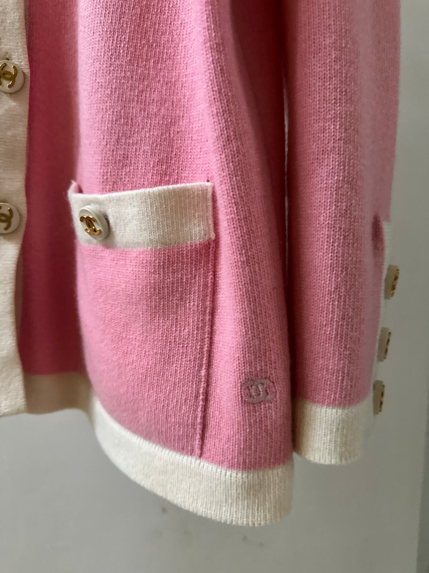 Chanel vintage pink cardigan size S