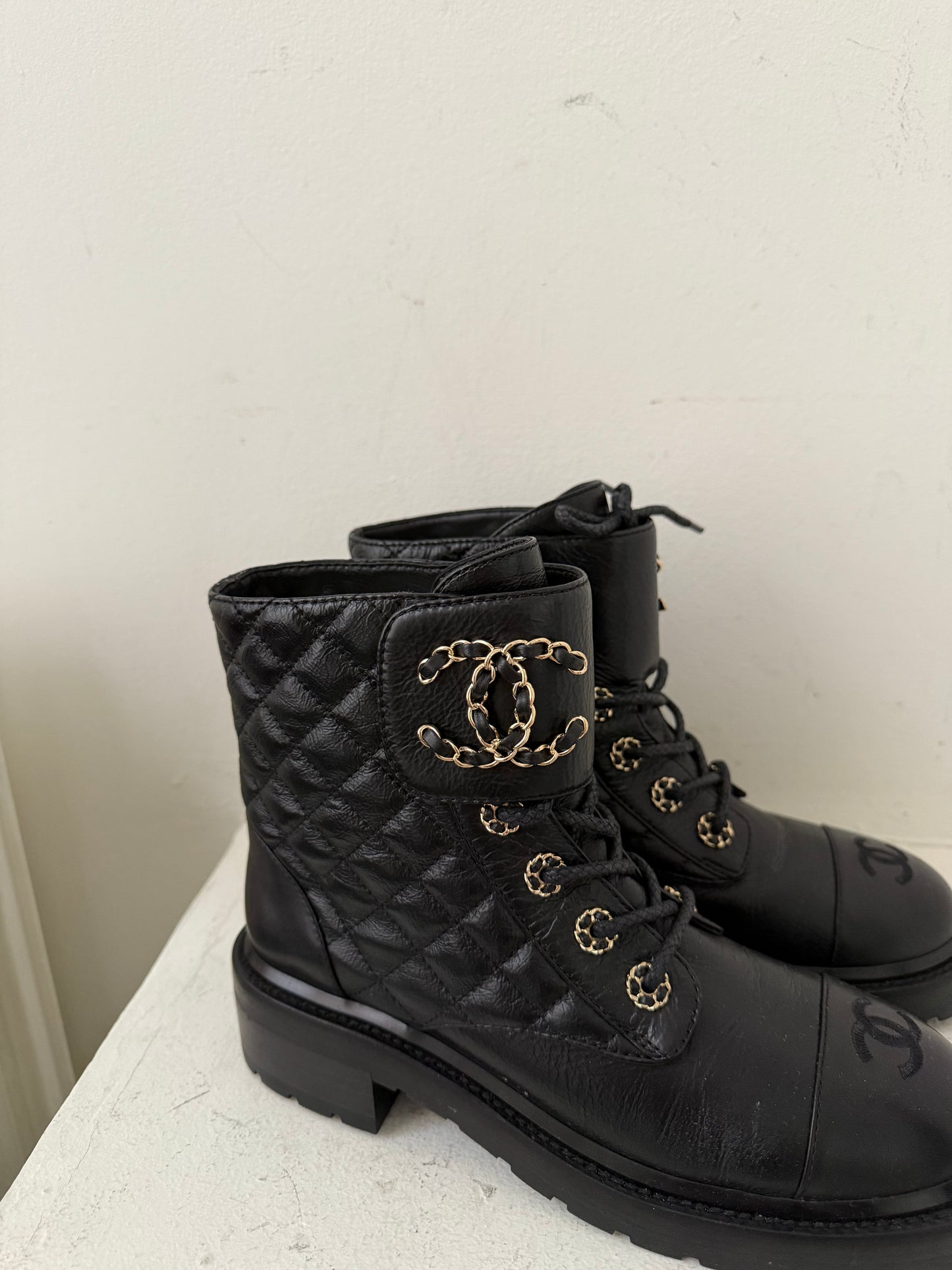 Chanel boots maat 39 worn once