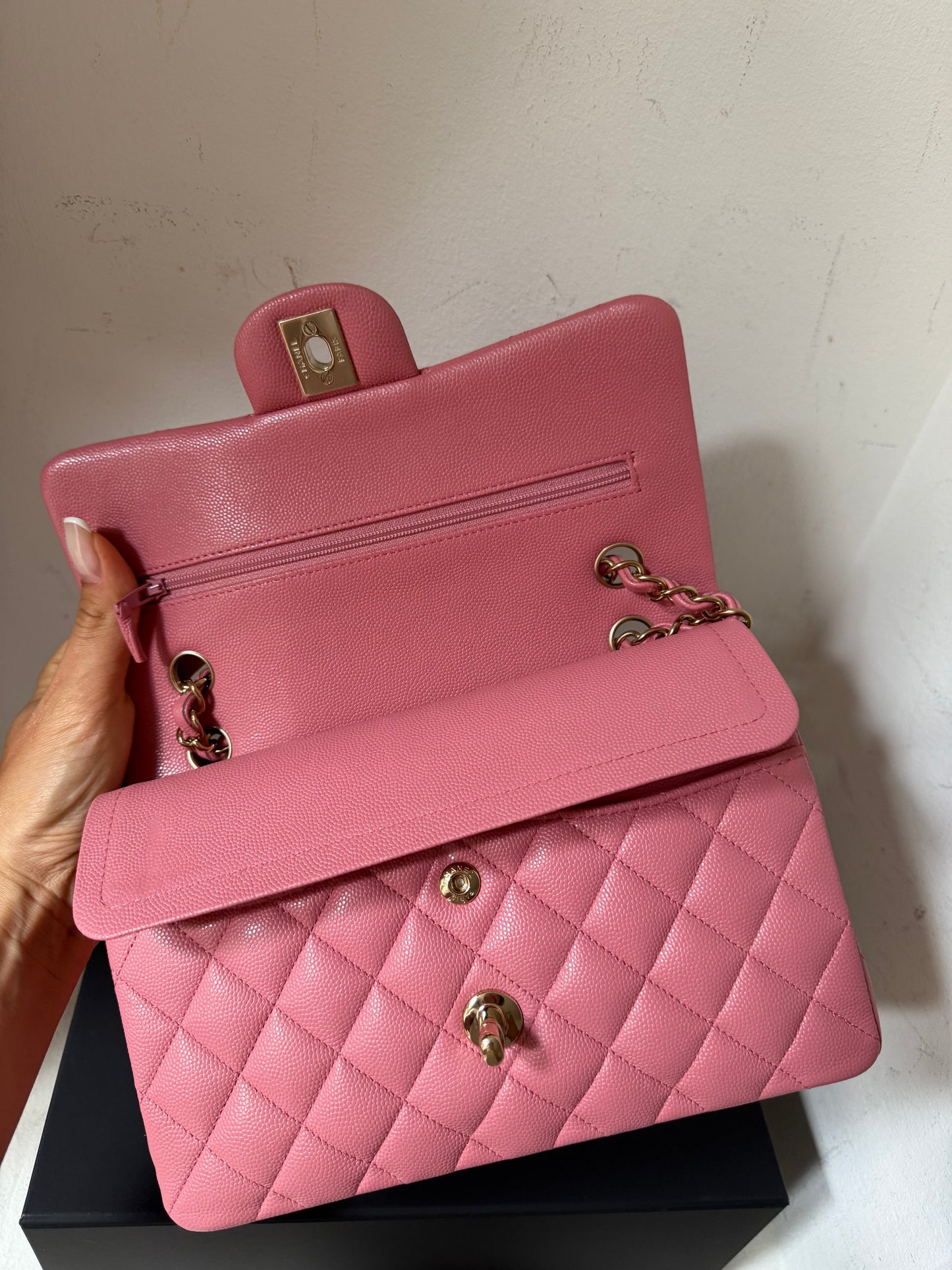 Chanel caviar small flapbag 2022