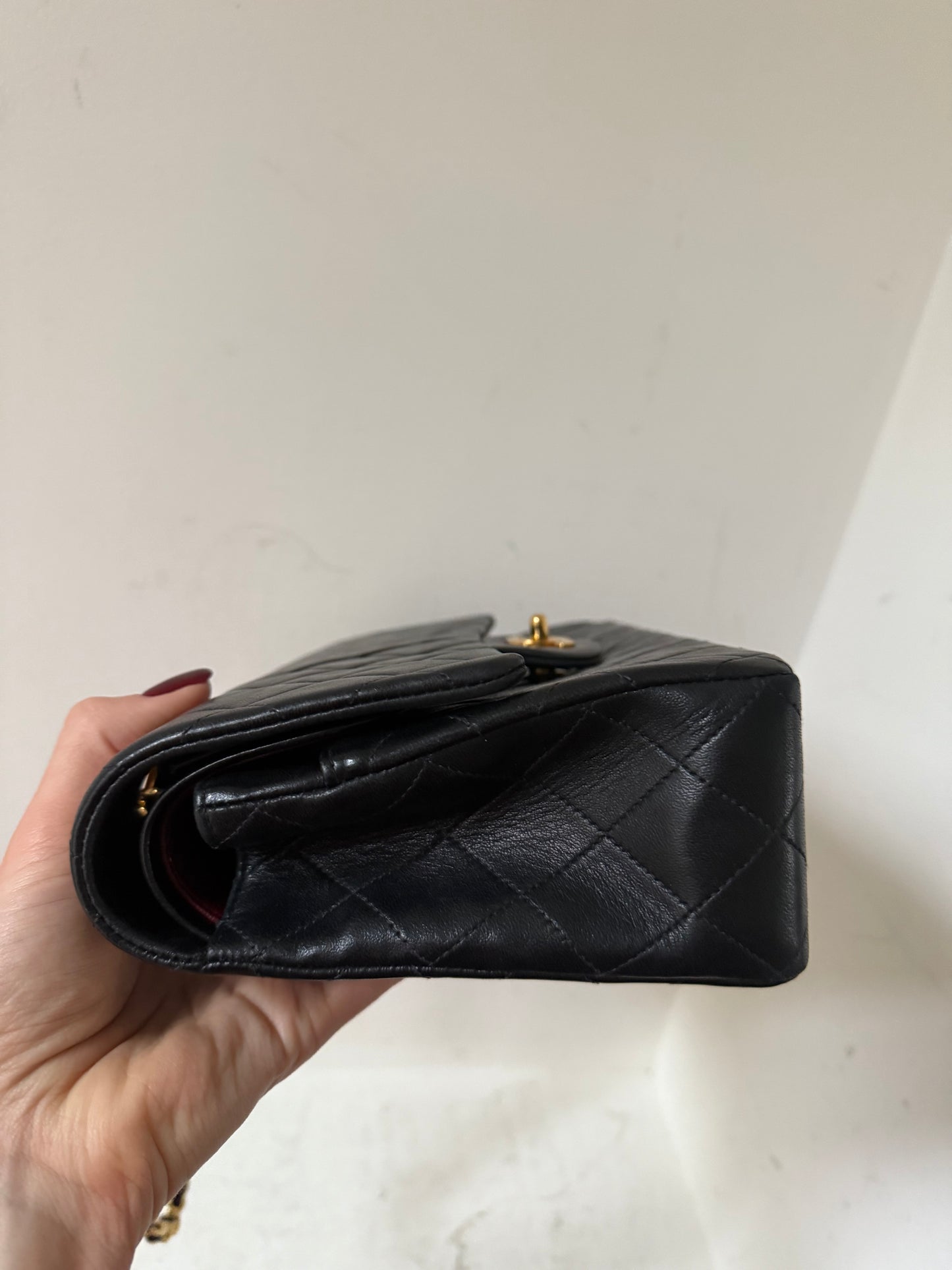 Chanel medium vintage classic flap in Black 1989-1991