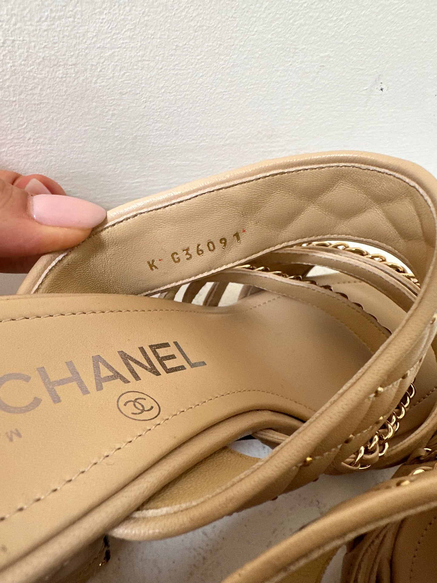Chanel beige heels size 39.5 new