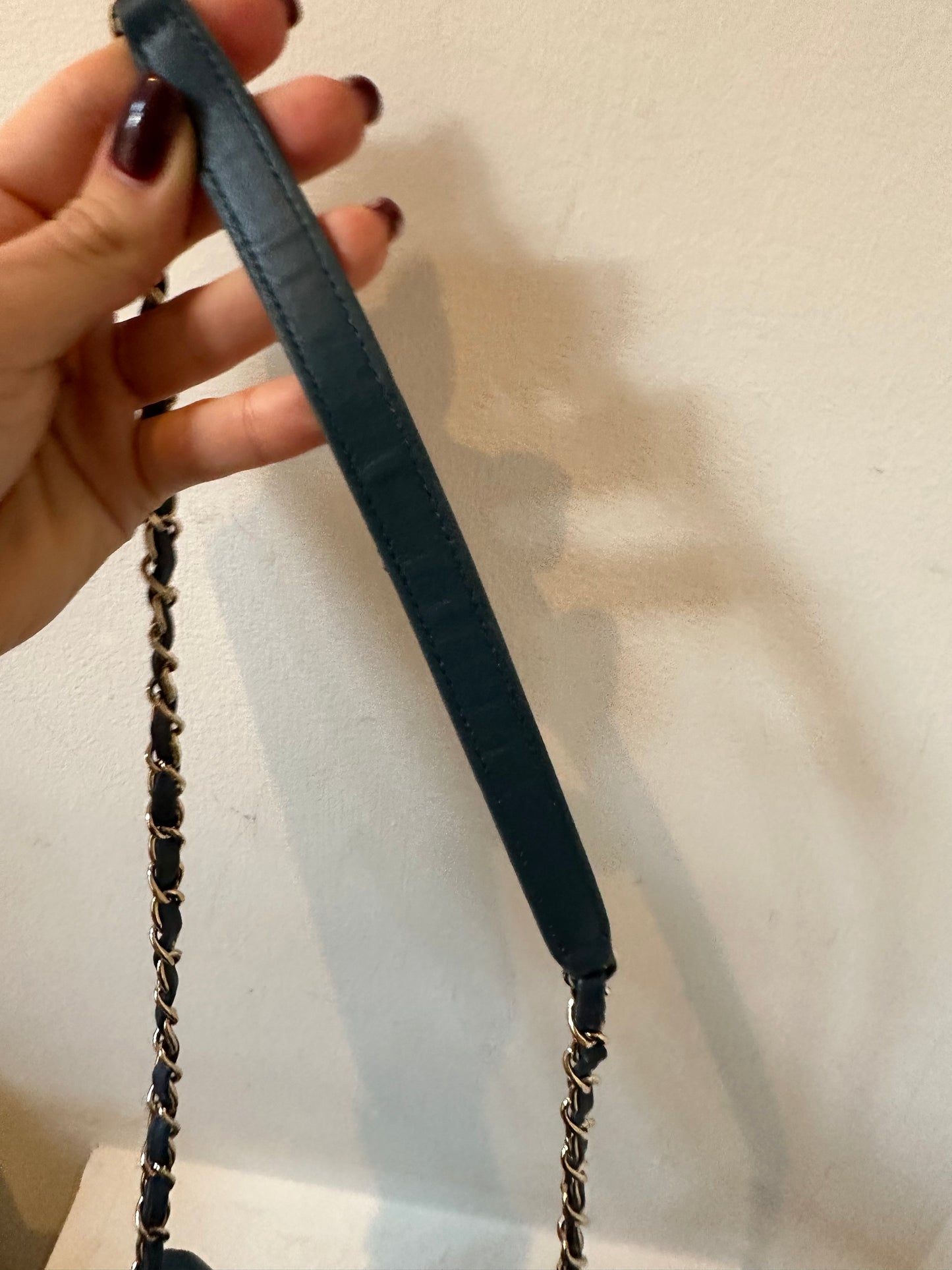 Chanel CC trendy in blue
