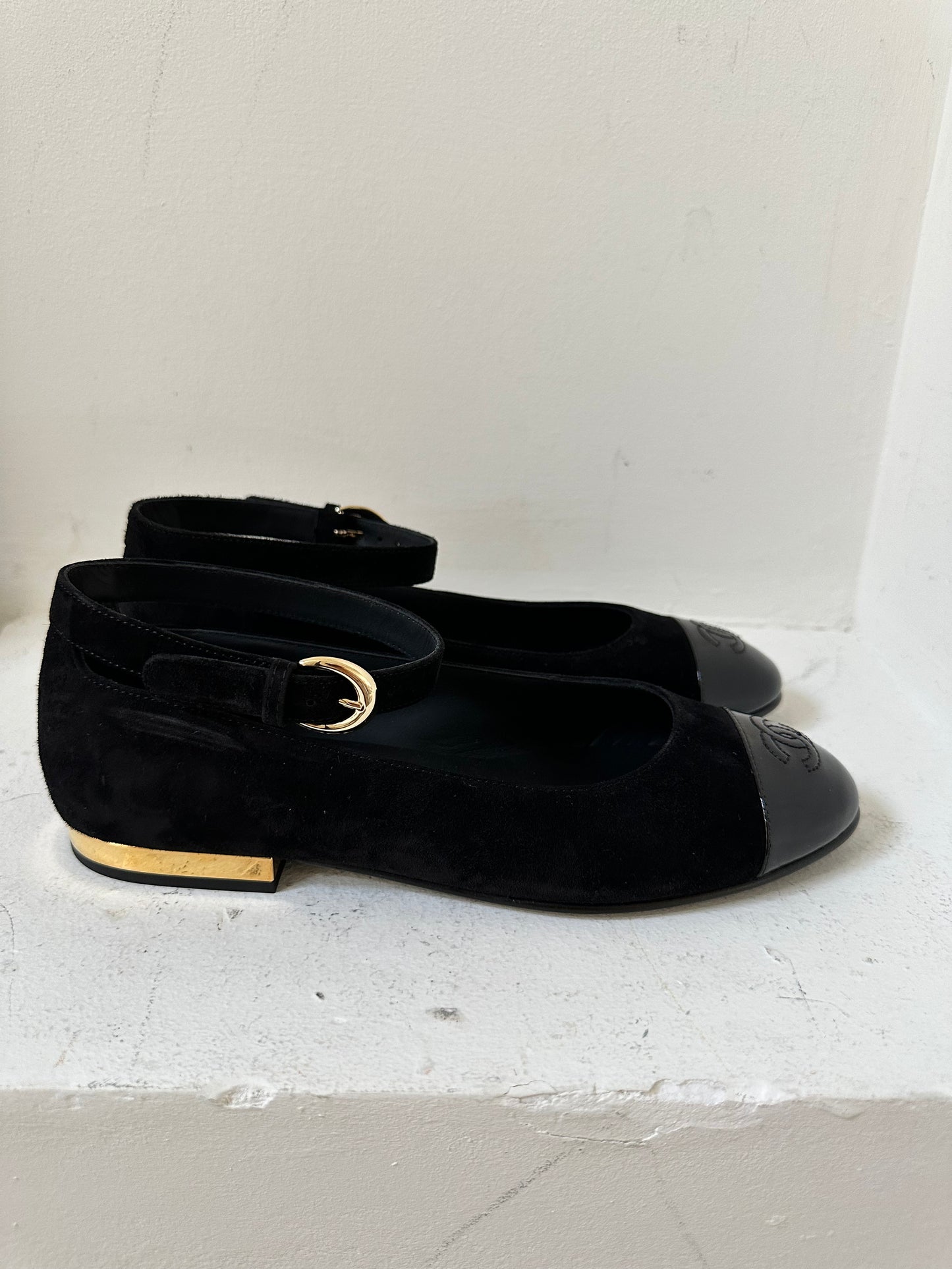 Chanel Mary Jane size 38