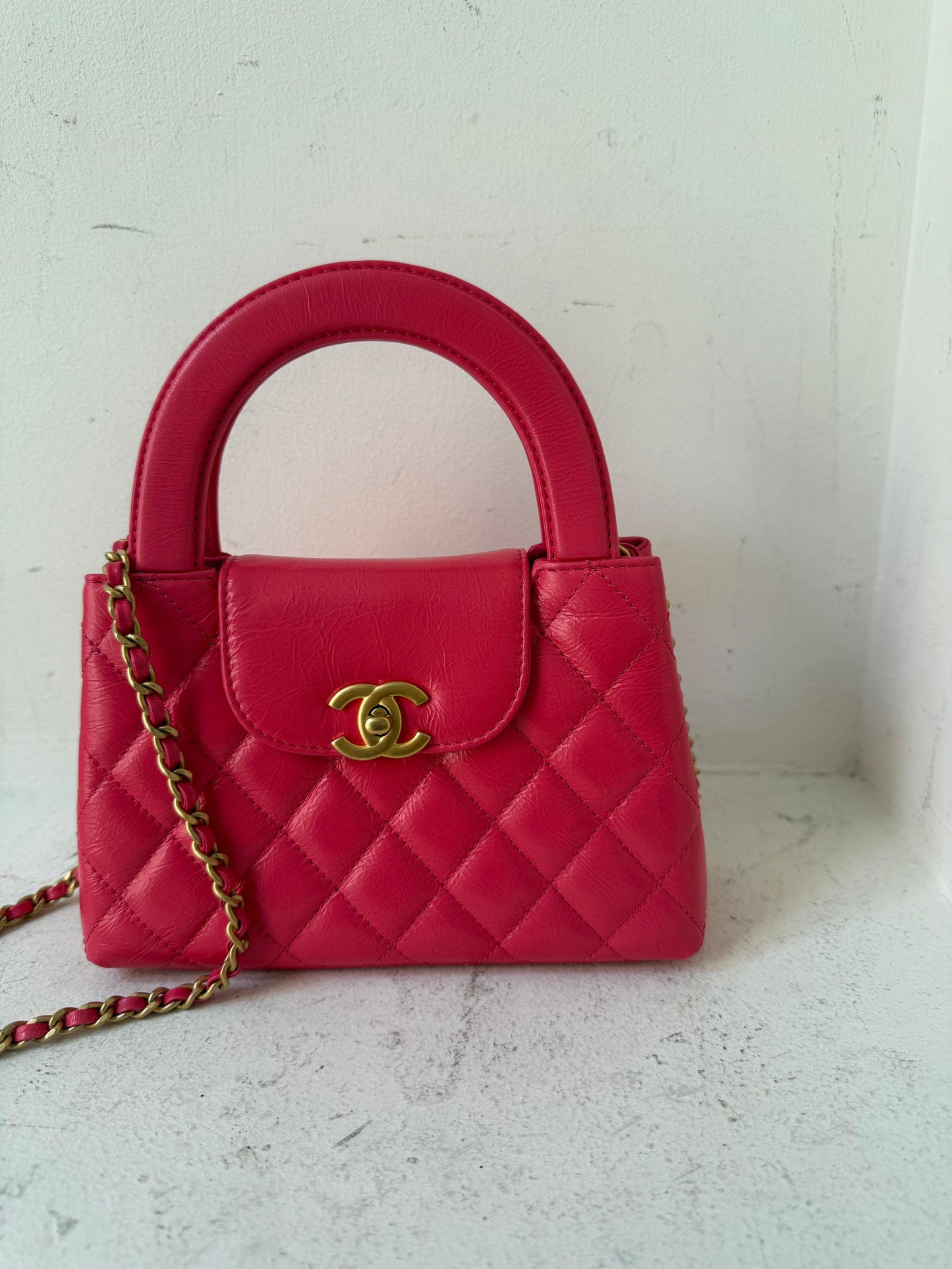 Chanel Kelly nano bright pink 2024