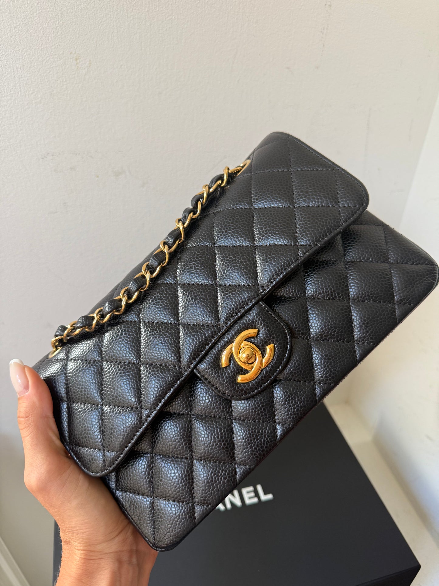 Chanel caviar classic flap 26 series