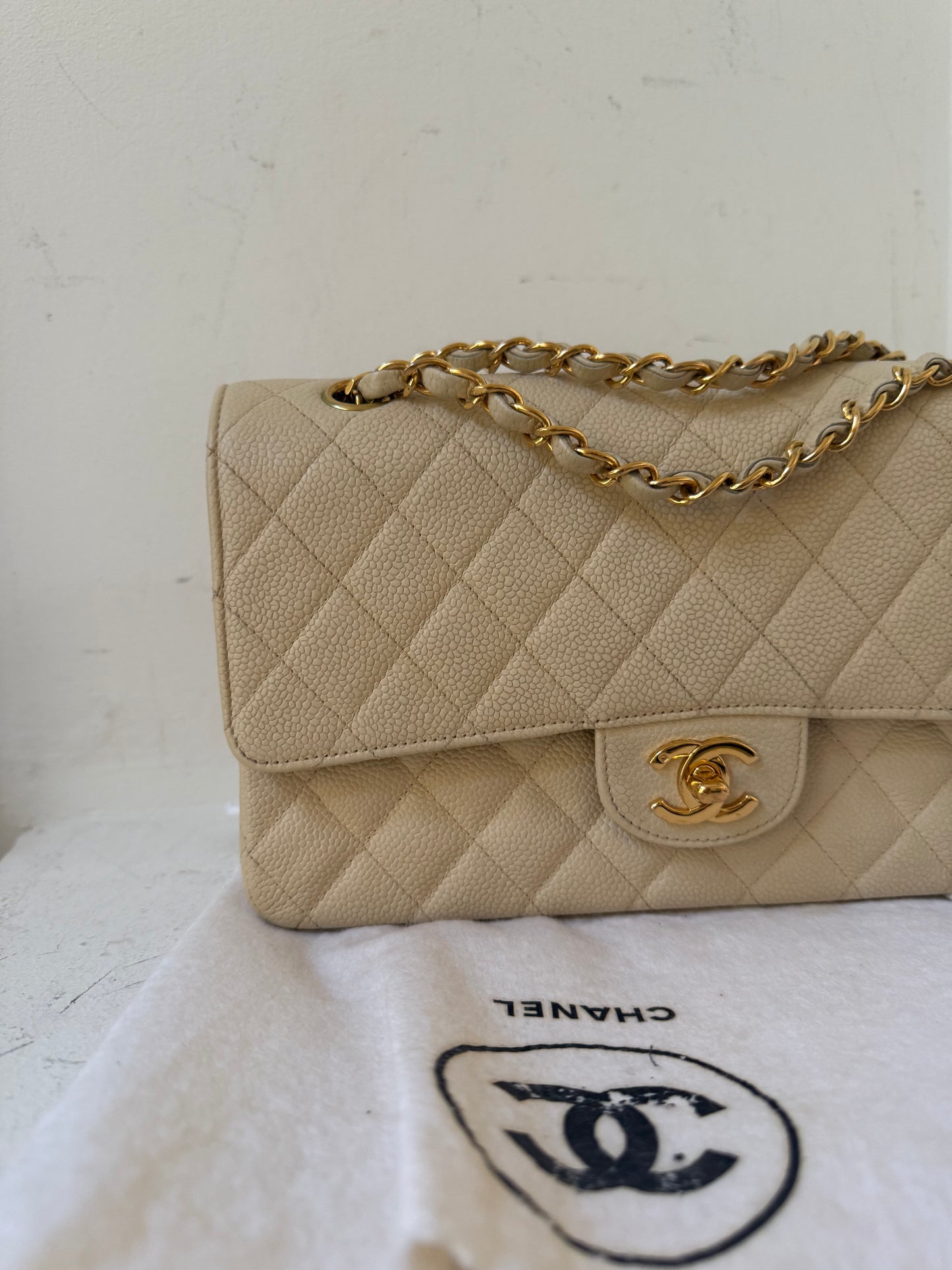 Chanel medium ecru caviar flap 1997-1999