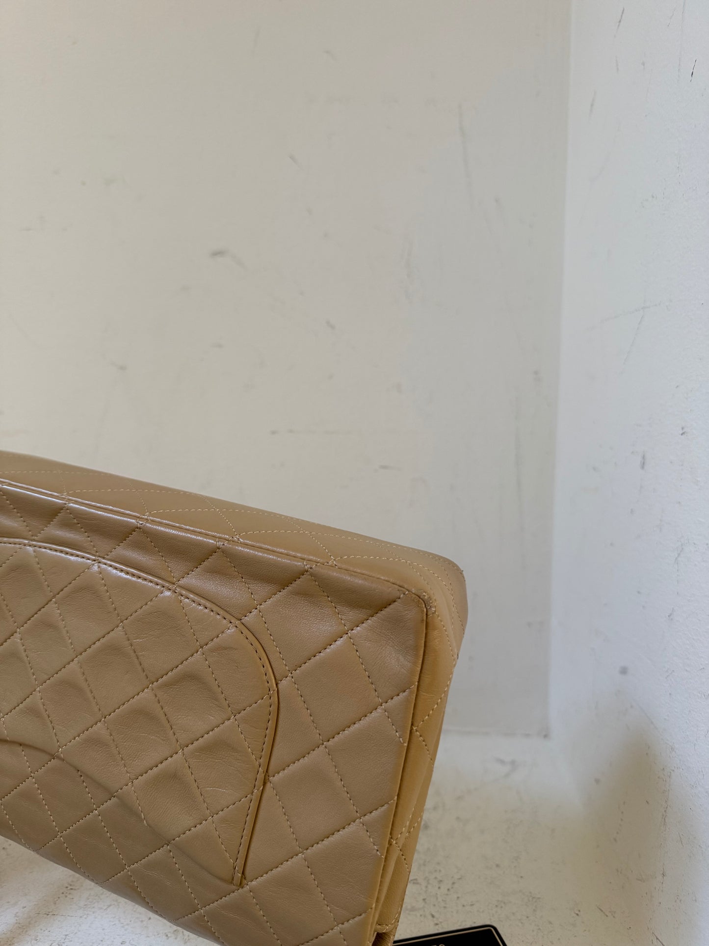 Chanel beige medium flap 1989-1991 series