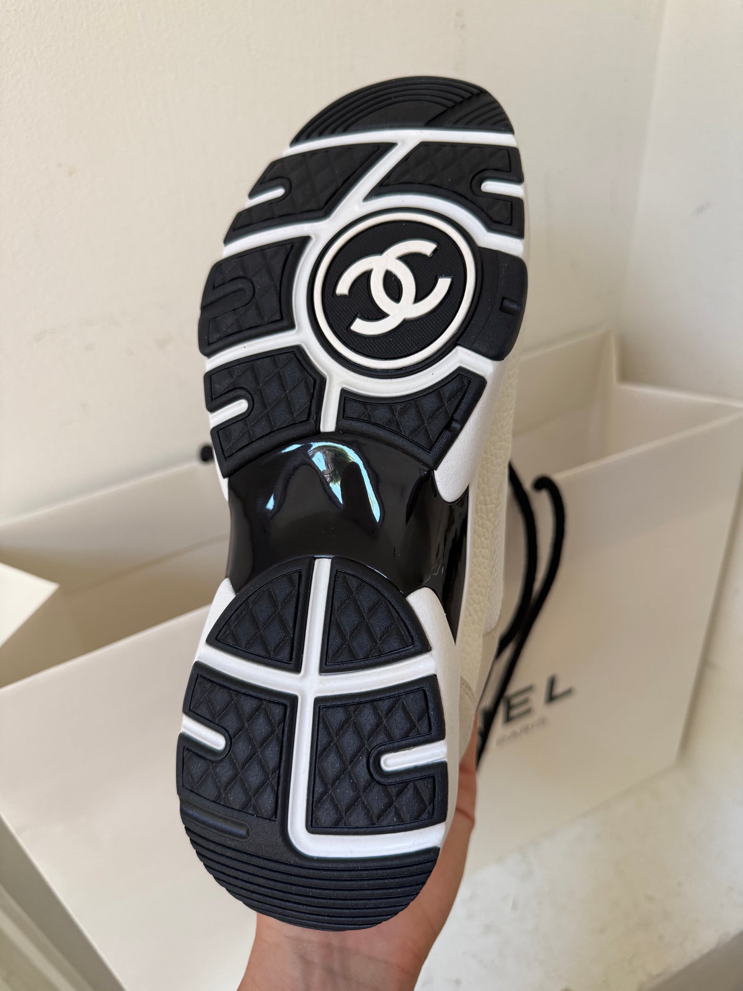 Chanel black white trainer size 39