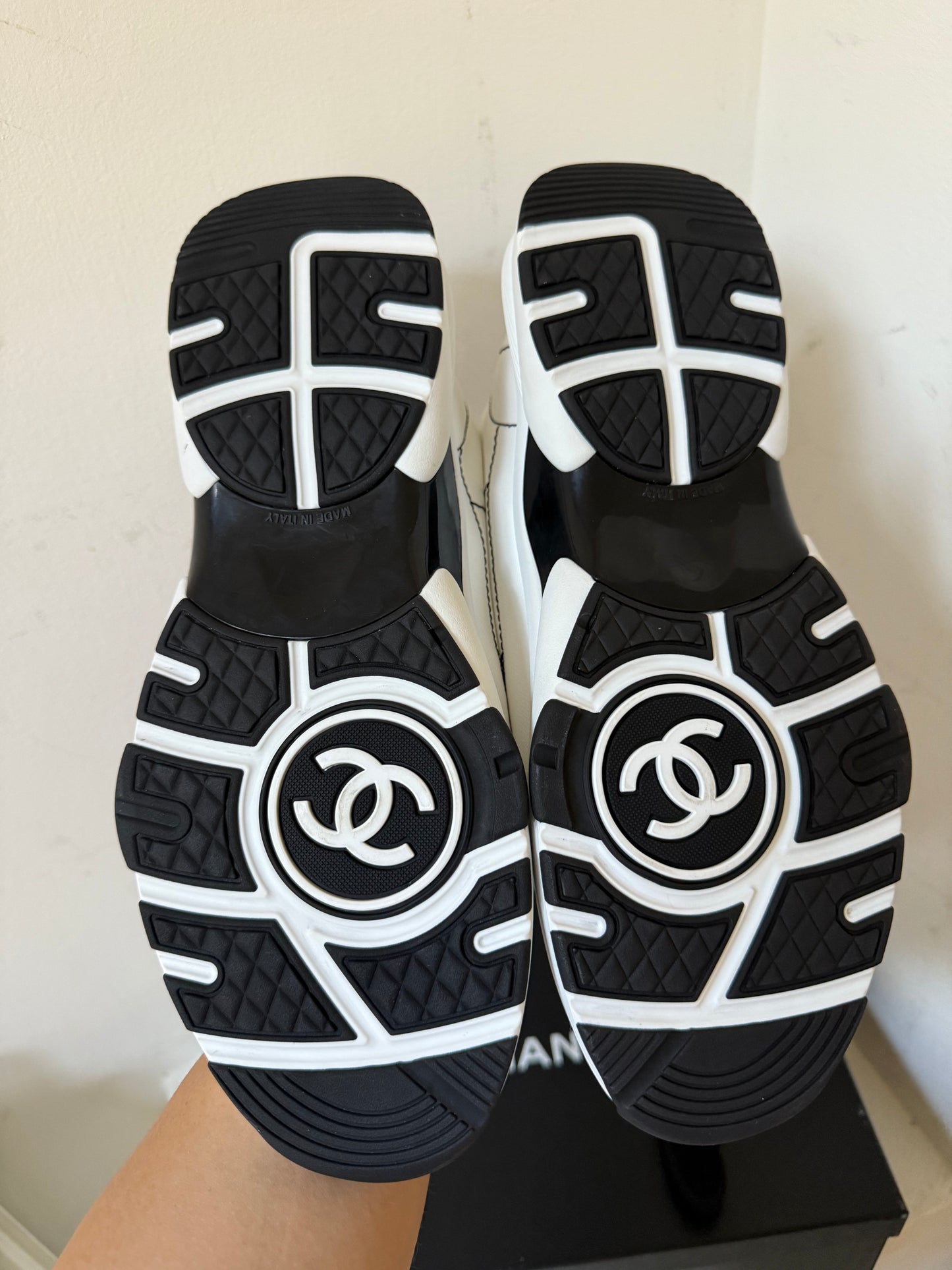 Chanel white sneakers size 40