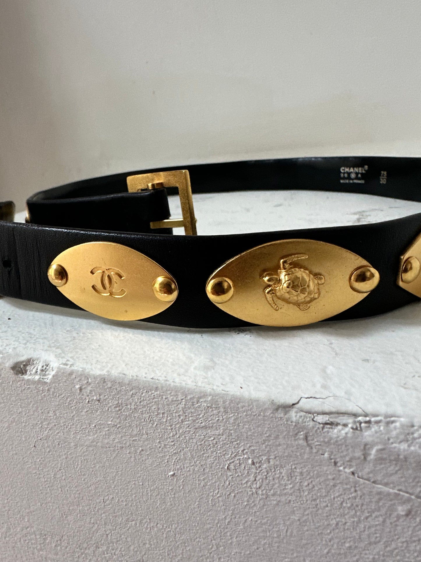 Chanel vintage belt size 75cm