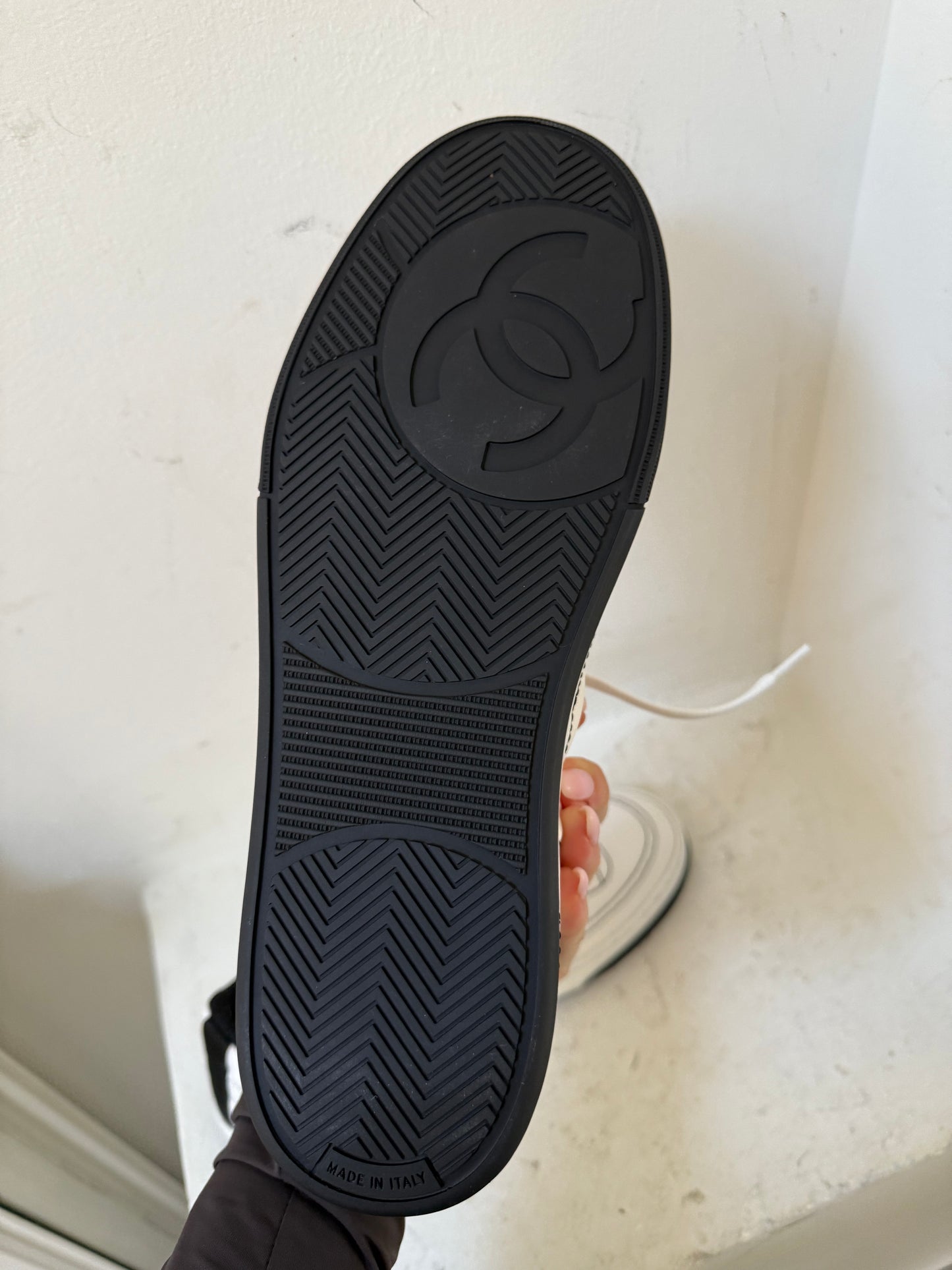 Chanel black white runner size 39