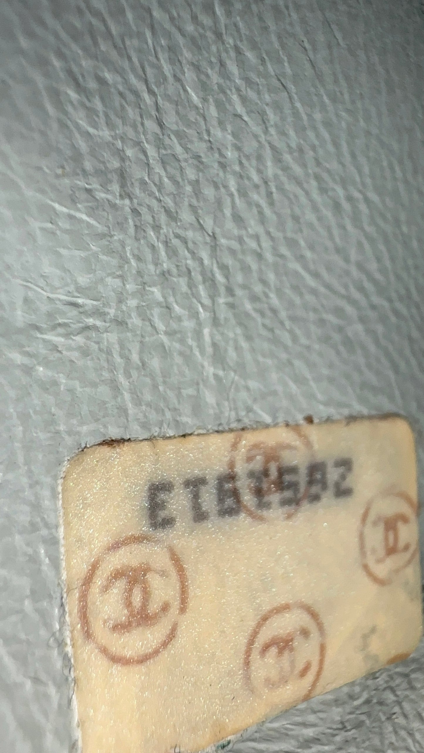 Pre-Owned Chanel Small Diana Bag – Light Blue Quilted Lambskin (1991–1994) | Vintage Classic