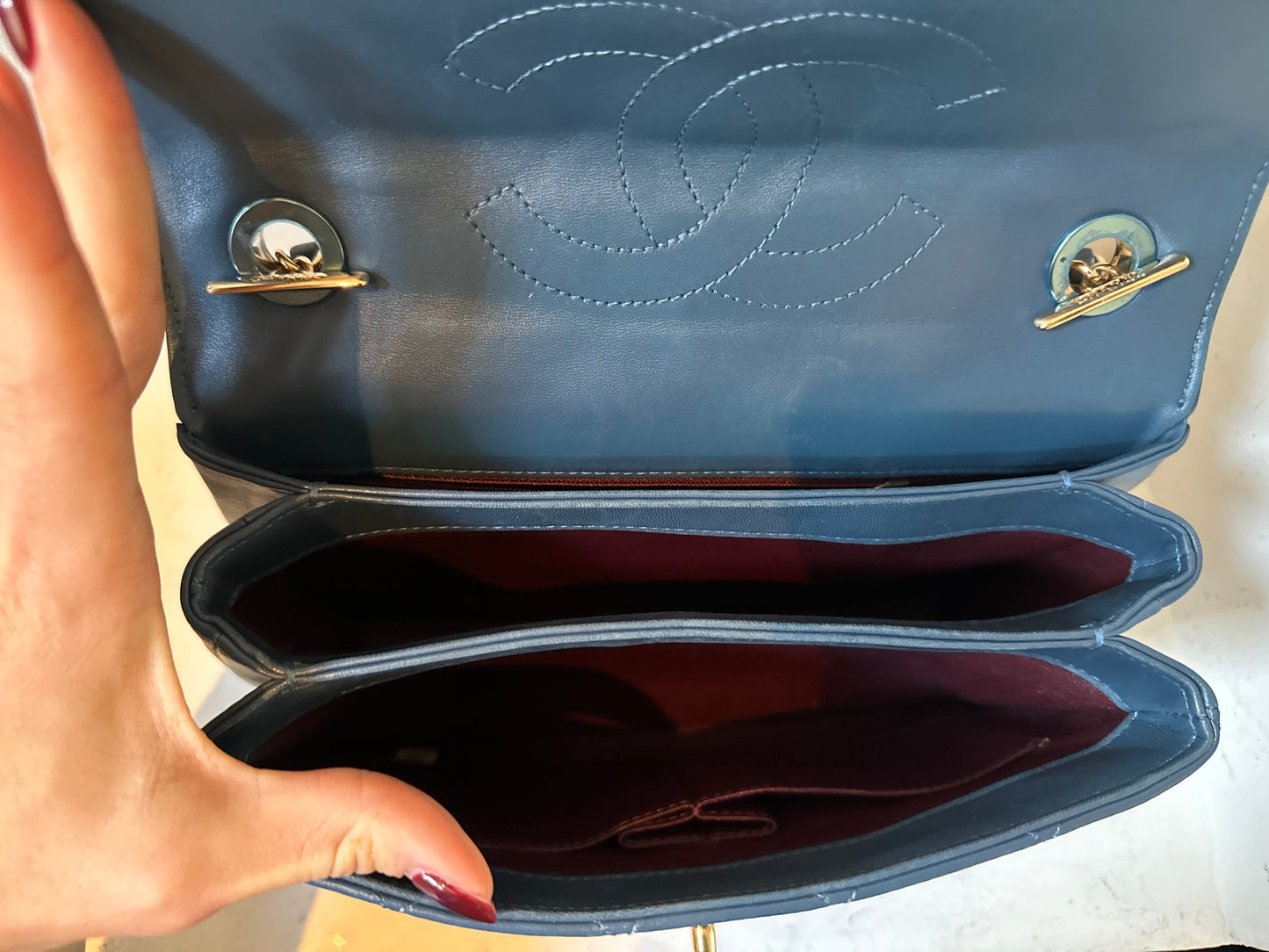 Chanel CC trendy in blue