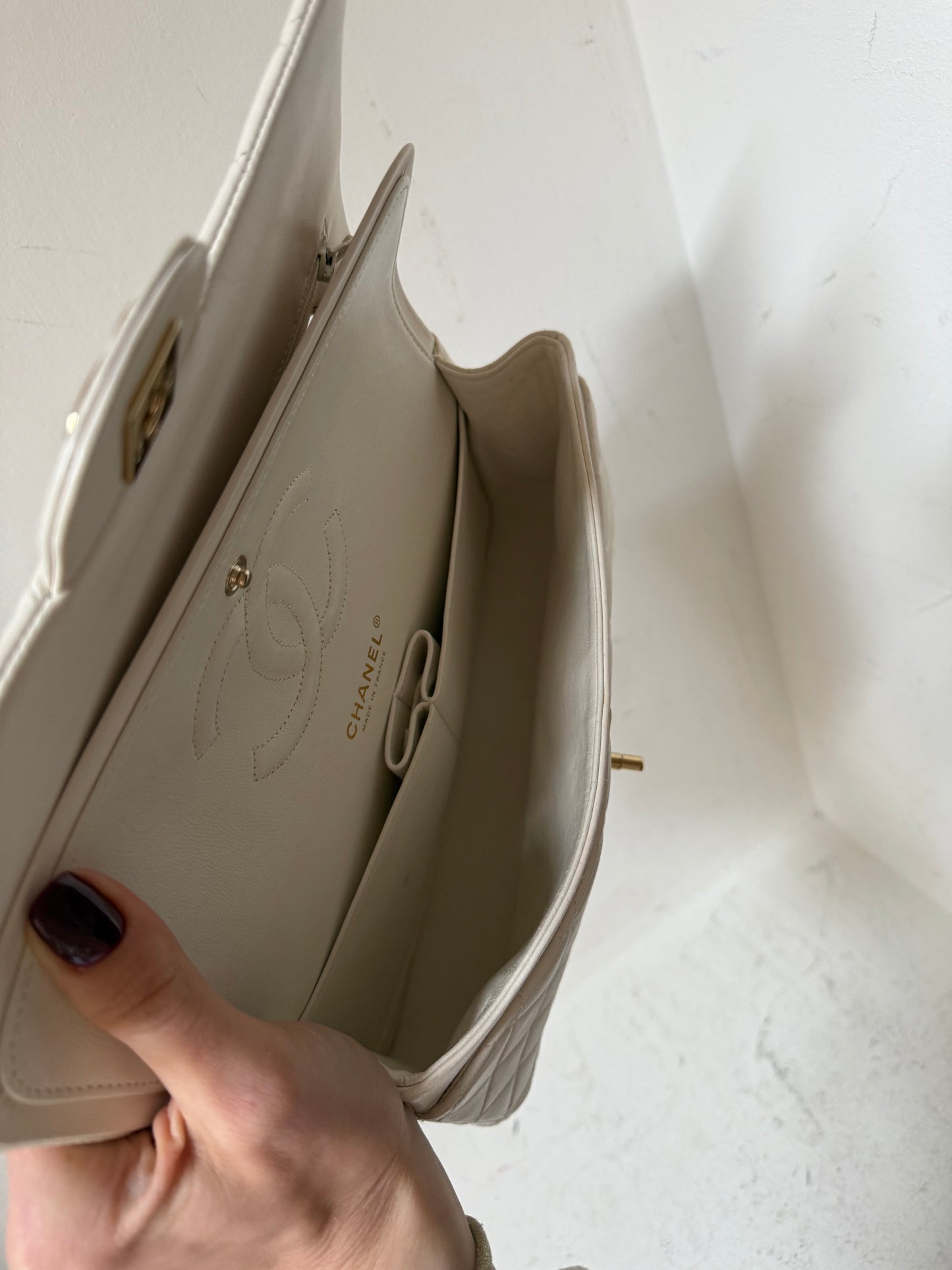 Chanel medium flapbag (2002-2003)