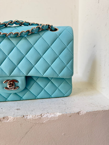 Chanel medium Tiffany flapbag 2020