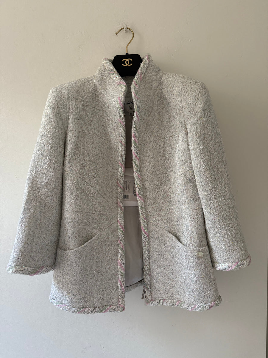 Chanel 2018 tweed blazer size 36/S