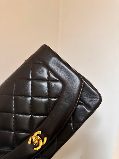 Chanel chocolate vintage Diana