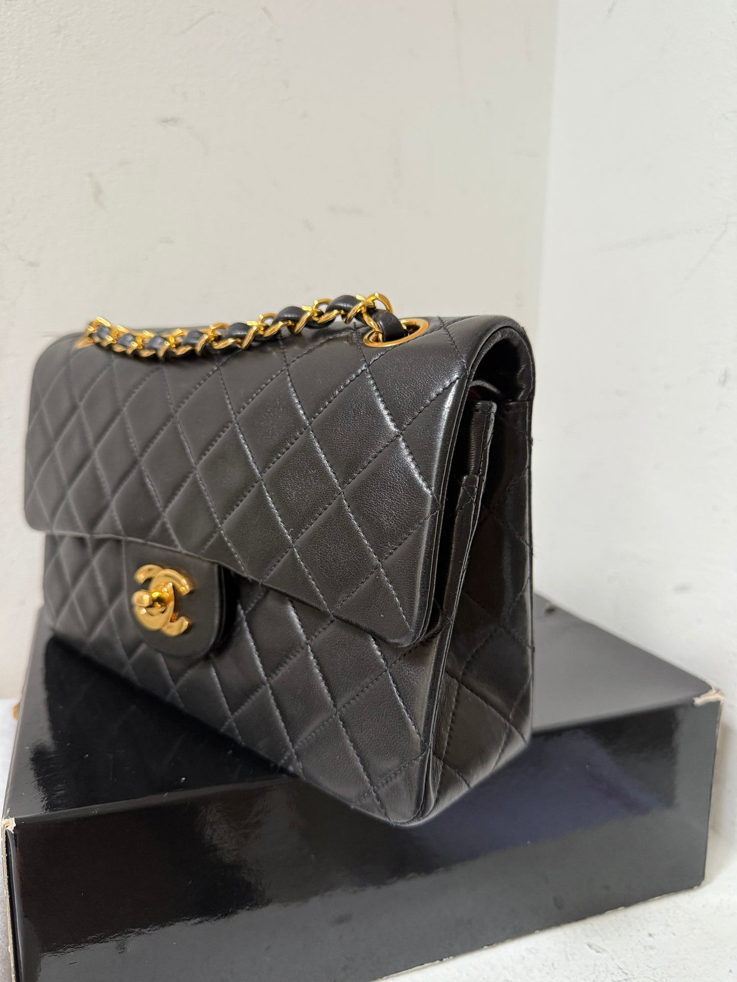 Chanel small classic flap 2 series (1991-1994) box, dustbag, card