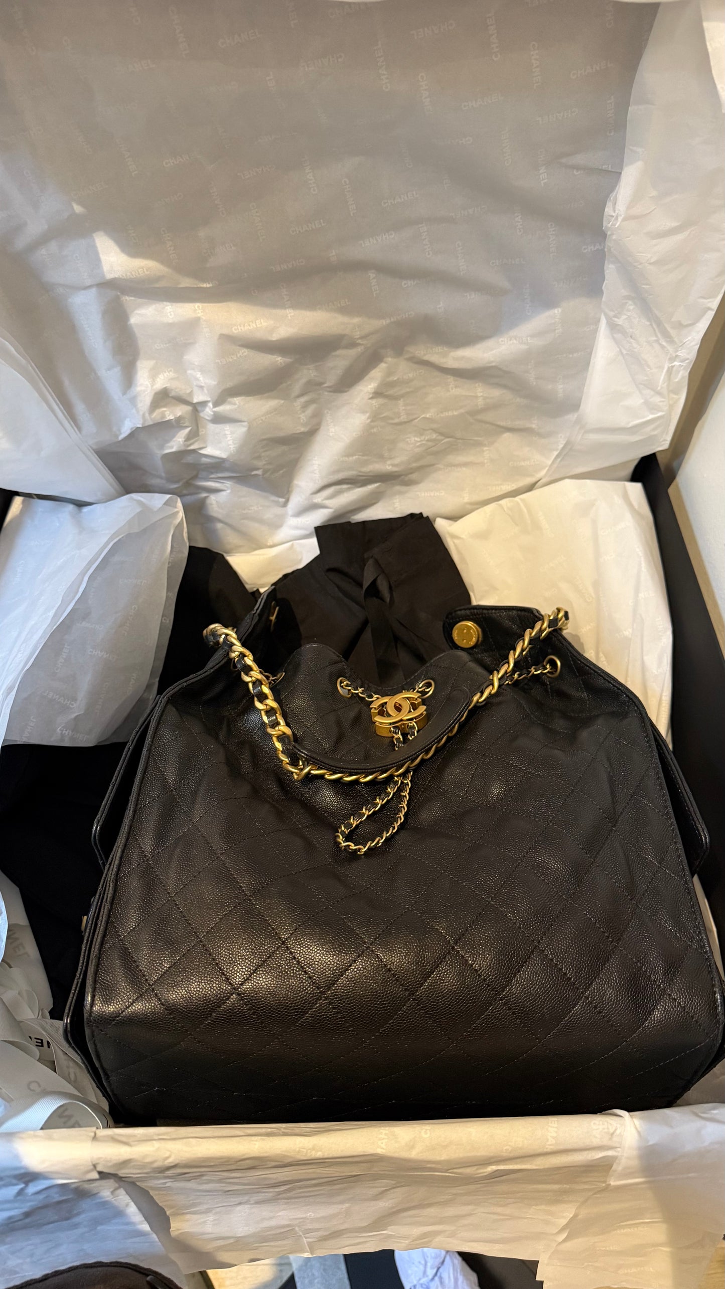 Chanel medium 25 caviar full set