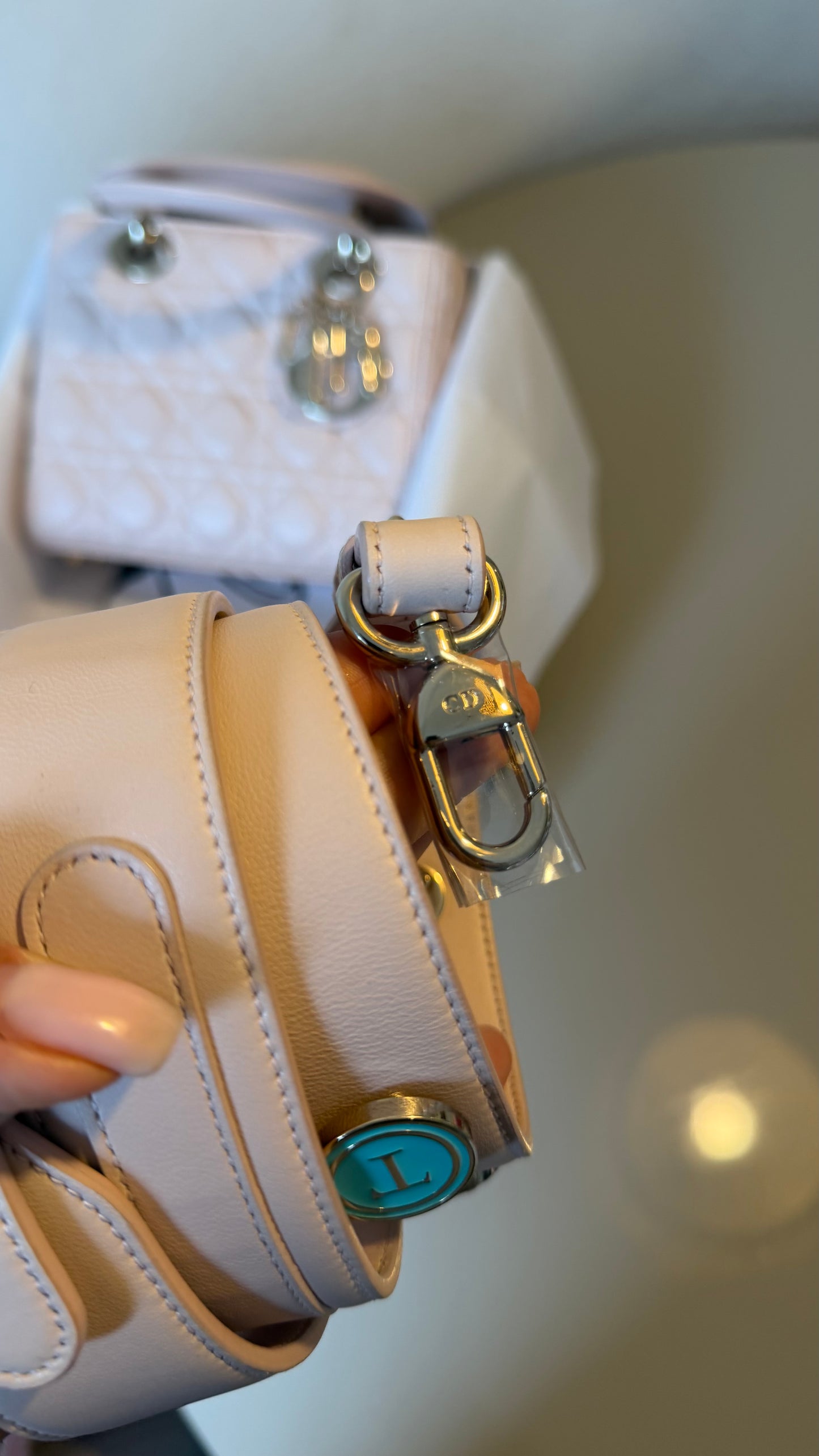 Small baby pink lady dior new condition