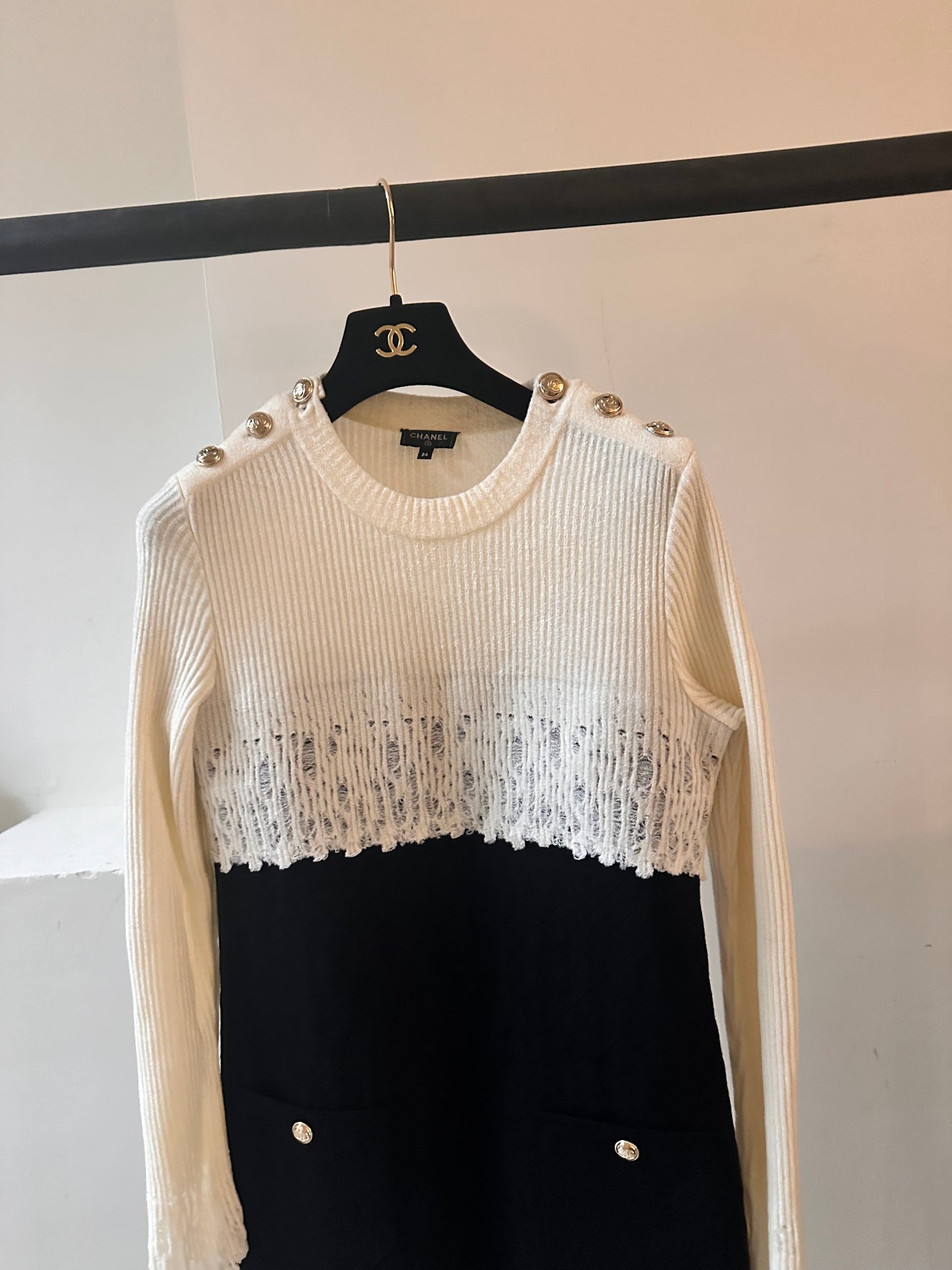 Chanel white/black cashmere dress size 34