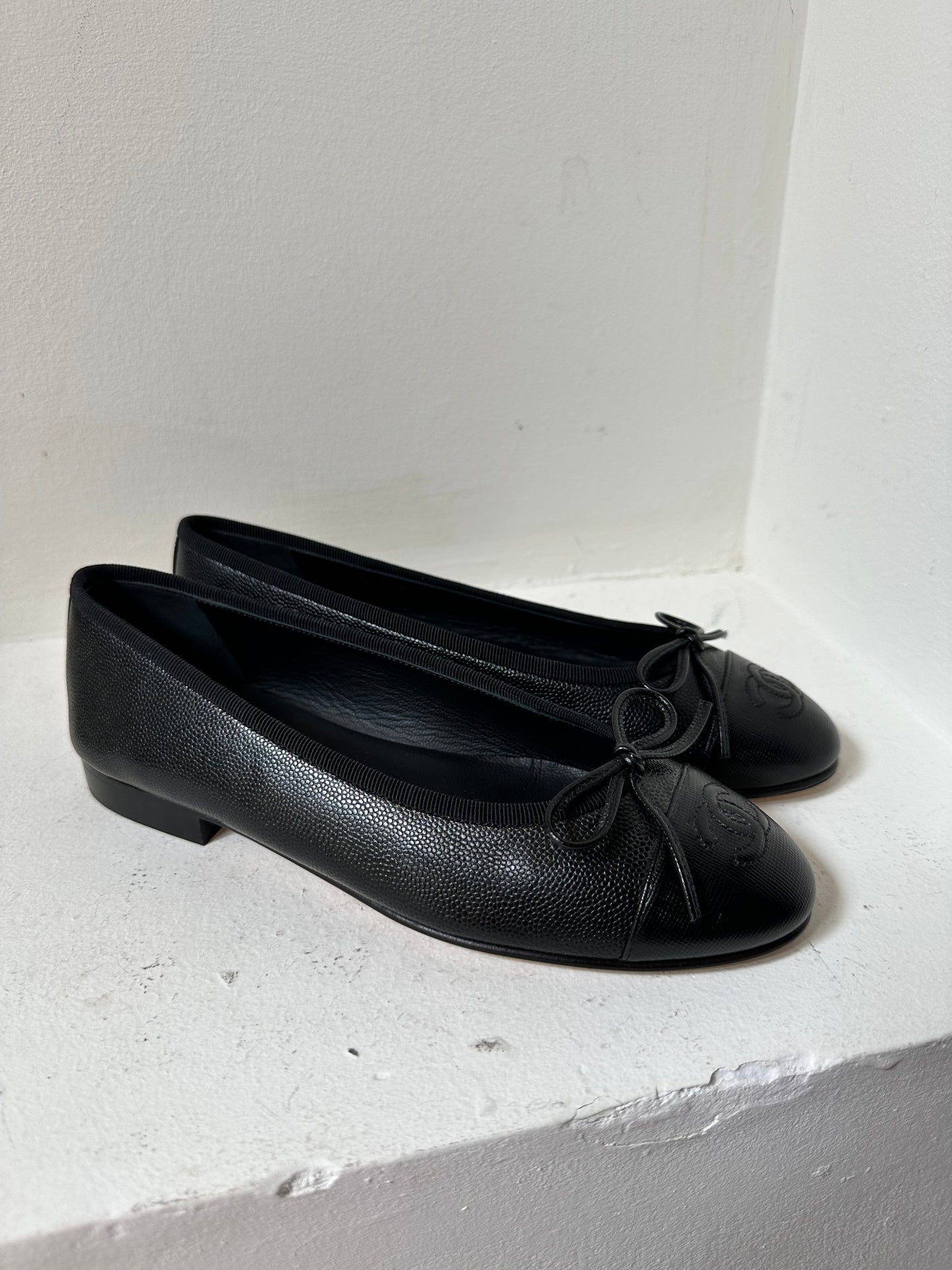 Chanel black ballerinas size 36,5