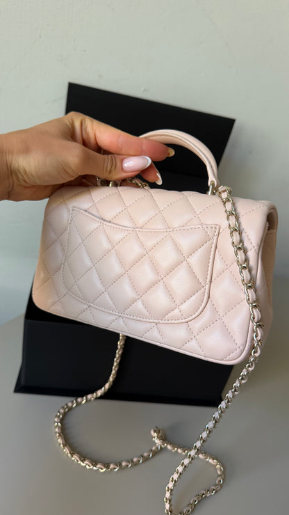 Mini classic flap beige lambskin 2026