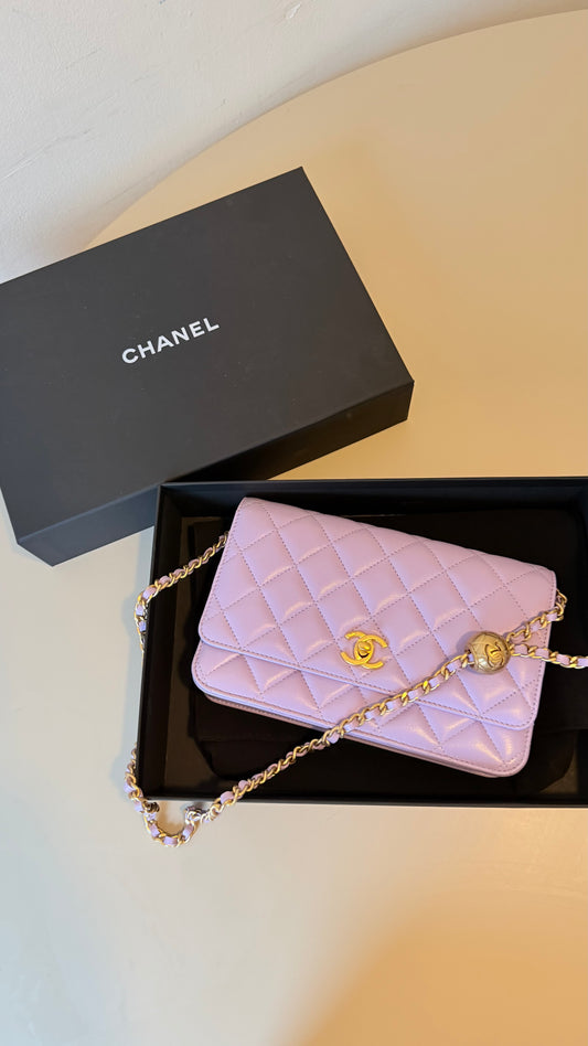 Chanel Lila wallet on chain pearl crush