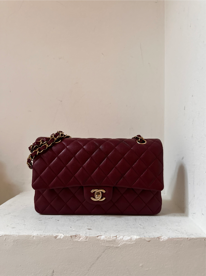 Chanel medium classic flap caviar 2023
