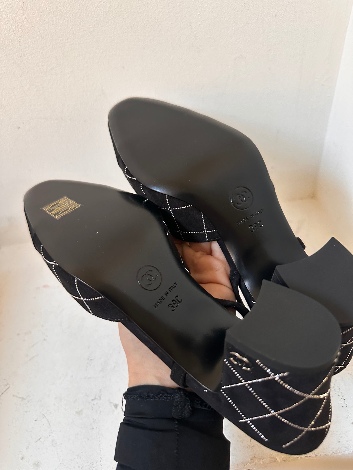 Chanel 2024 slingback heels 39