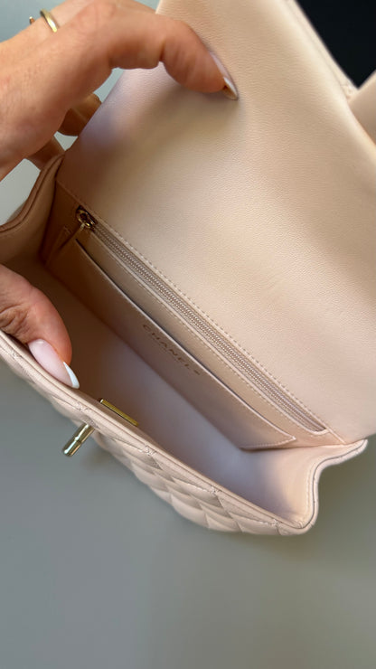 Mini classic flap beige lambskin 2026