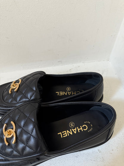 Chanel moccasin 39C in black