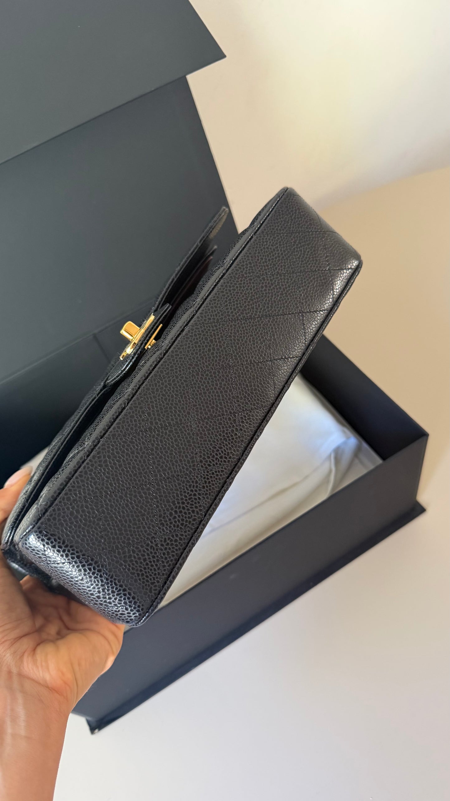 Chanel medium caviar classic flapbag with chip - new