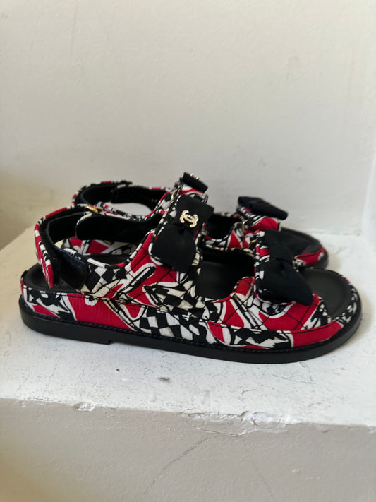 Chanel dad sandal bow tie maat 38