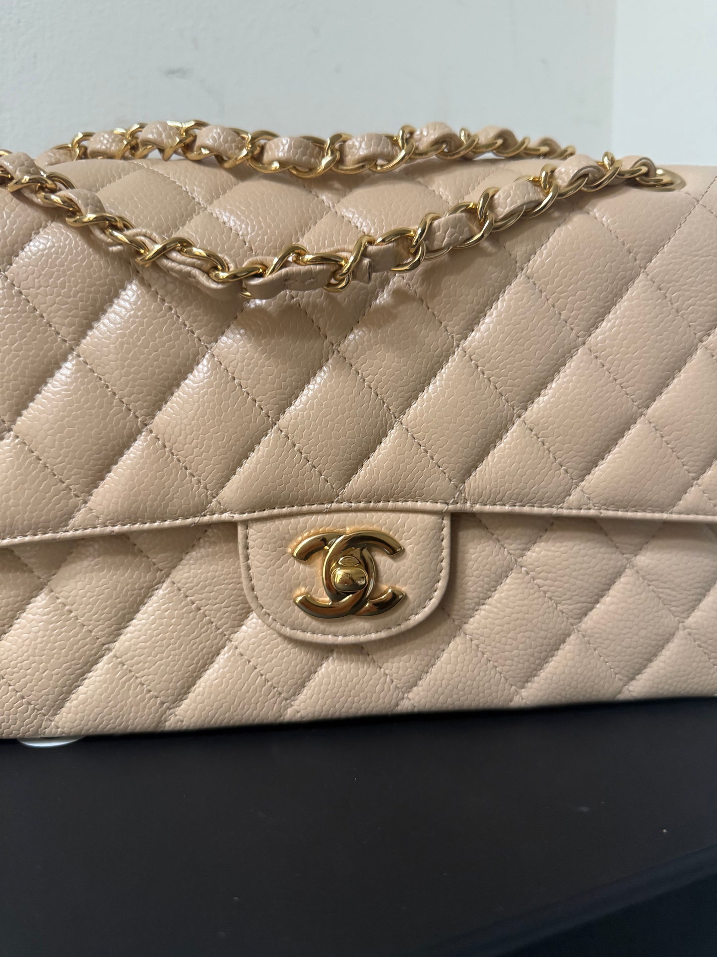 Chanel medium beige caviar flapbag 20 series
