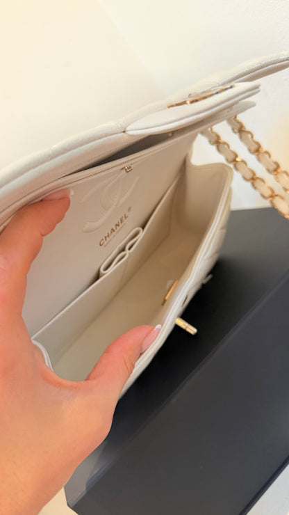 Chanel small white caviar double flapbag chip like new