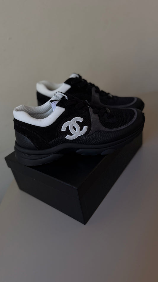 Panda black sneaker Chanel size 40.5