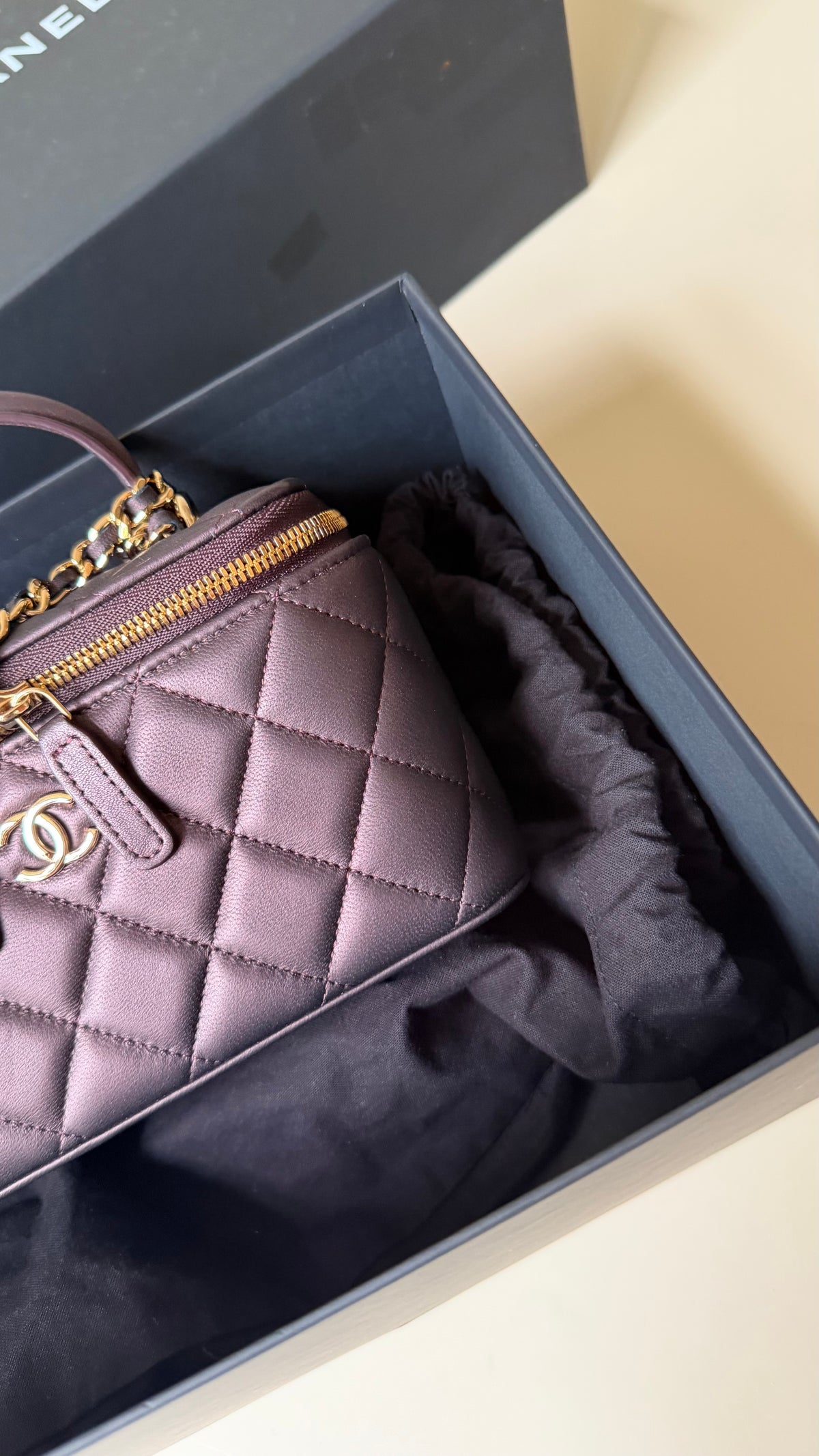 Chanel burgundy vanity case - new - dustbag box