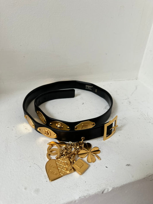 Chanel vintage belt size 75cm