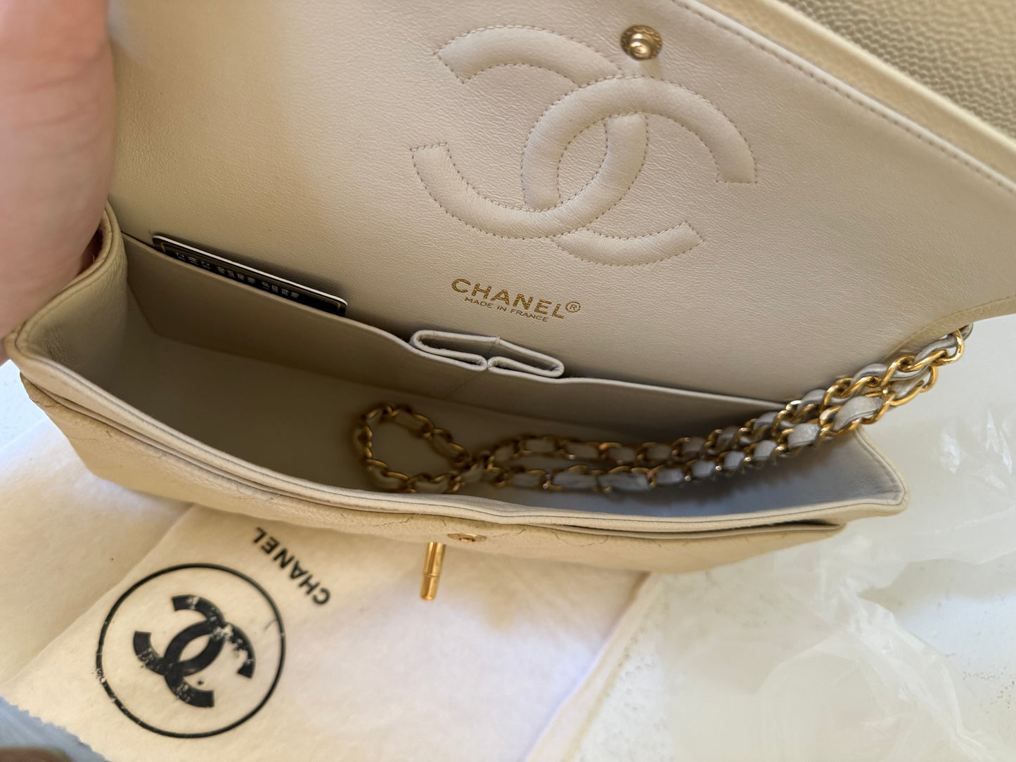 Chanel medium ecru caviar flap 1997-1999