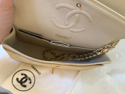 Chanel medium ecru caviar flap 1997-1999
