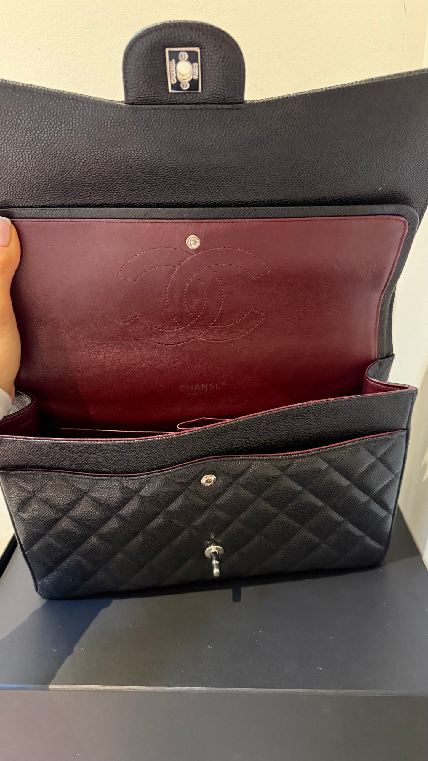 Chanel maxi flap caviar 15 series