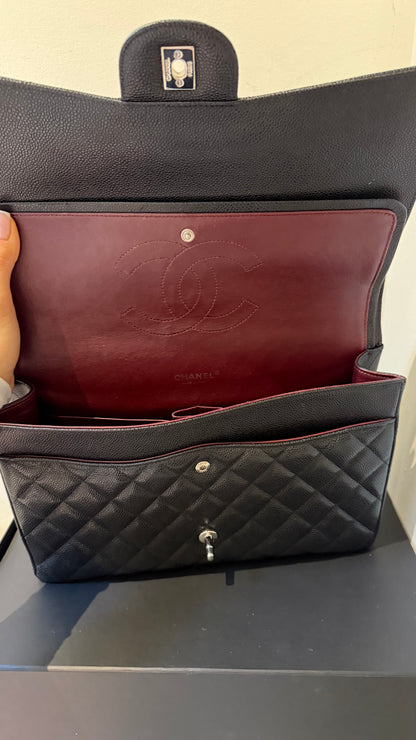Chanel maxi flap caviar 15 series