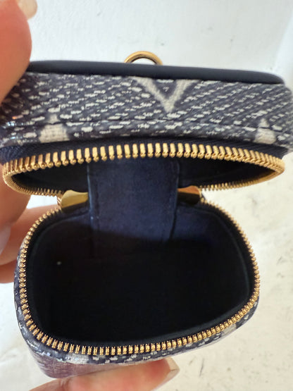 Louis vuitton EarPod case new