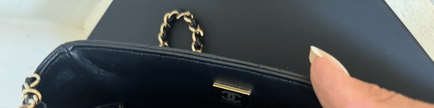 Chanel black lambskin mini 2024